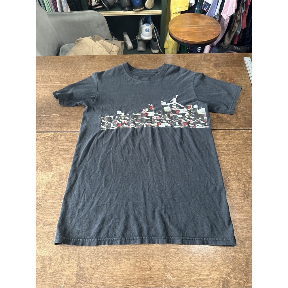 Air Jordan City T-Shirt size Medium